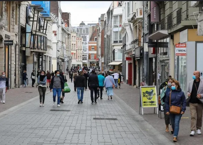Appartement Gare Lille Flandre, Dans L'Emblematique Rue De Bethune